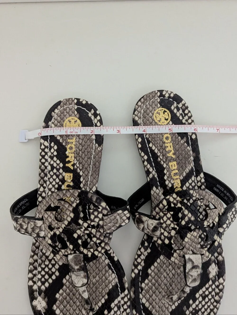 EUC! Tory Burch Miller Sandal In Black/Gray Snakeskin Print Size 7